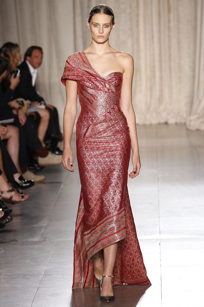 Marchesa 2013DƬ