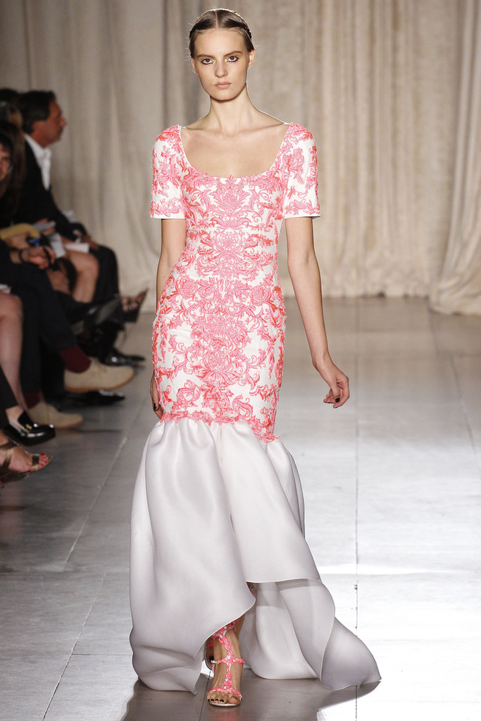 Marchesa 2013DƬ