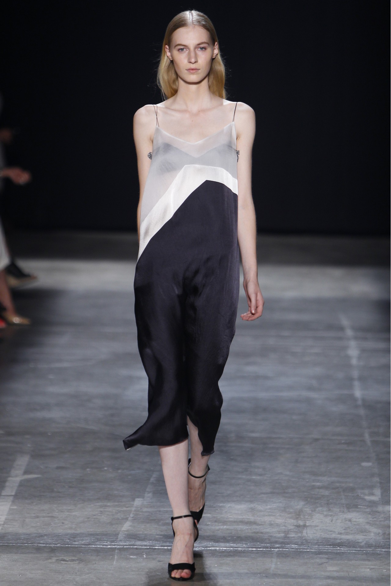 Narciso Rodriguez 2013(chng)DƬ
