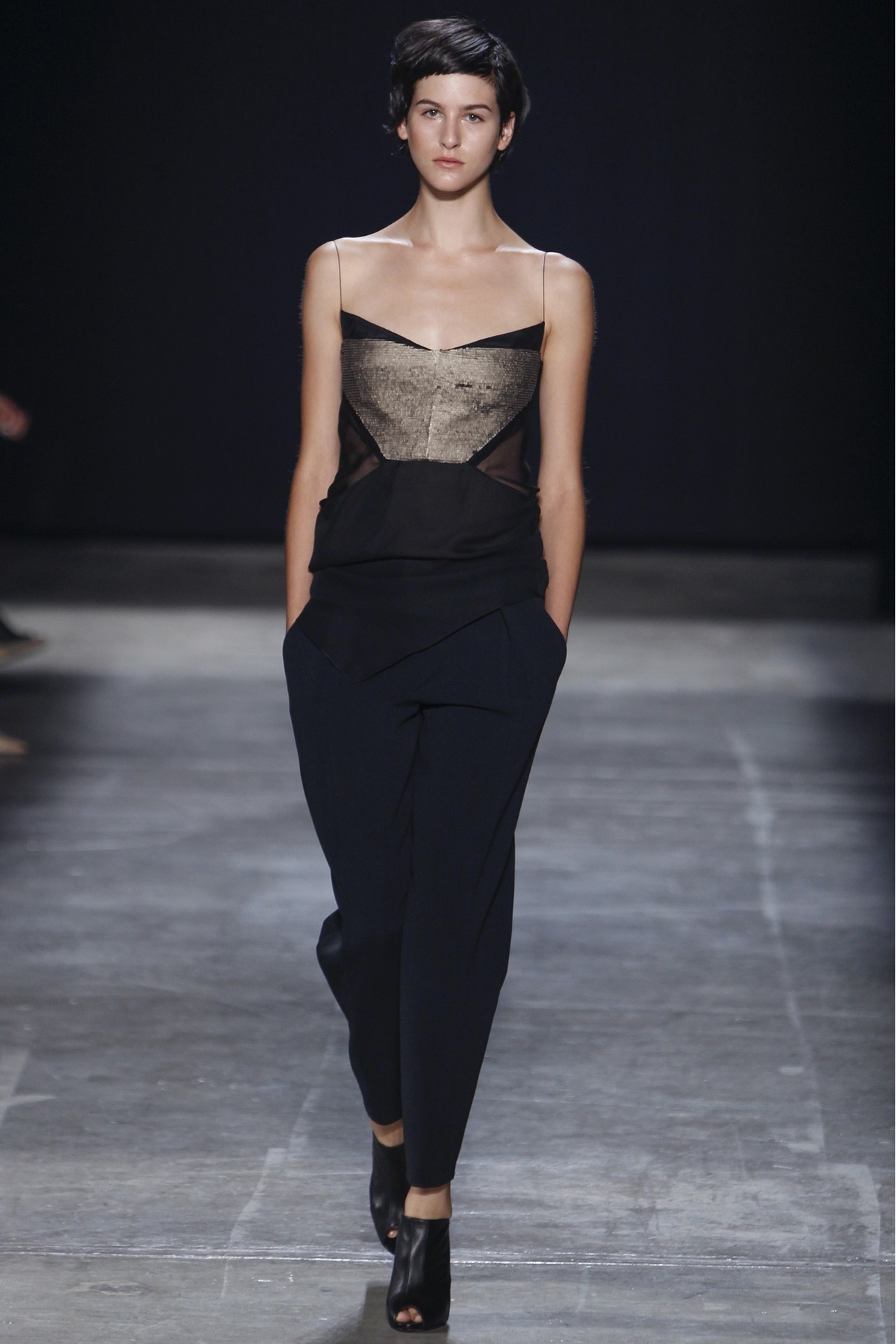 Narciso Rodriguez 2013DƬ