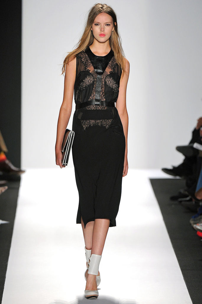 BCBG Max Azria 2013DƬ