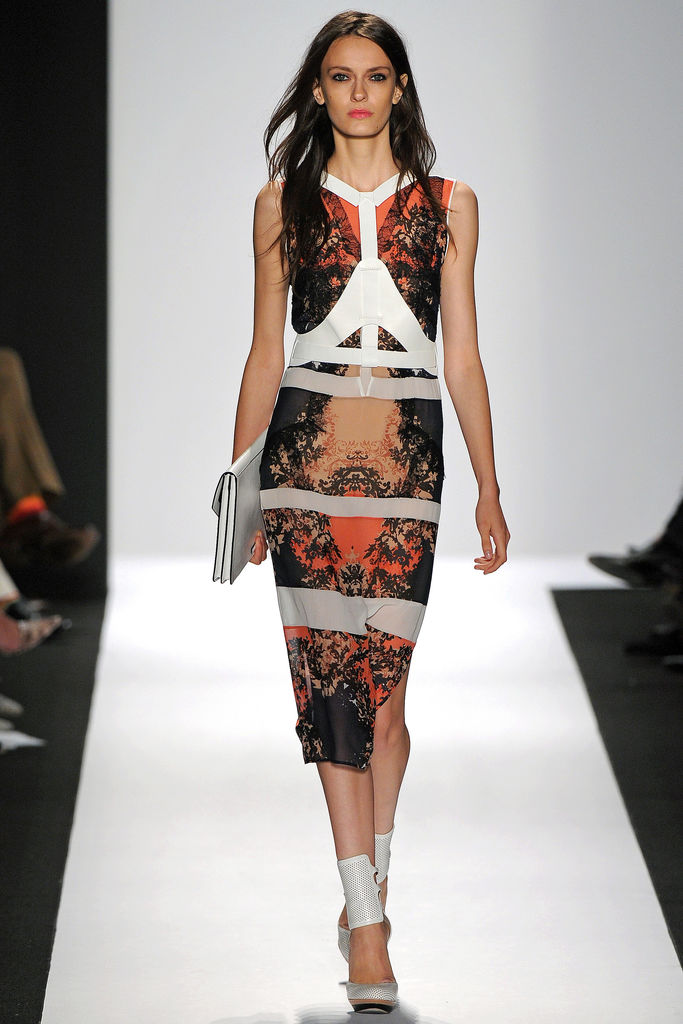 BCBG Max Azria 2013DƬ