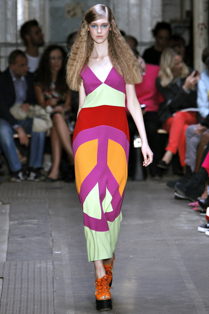 Moschino Cheap And Chic 2013DƬ