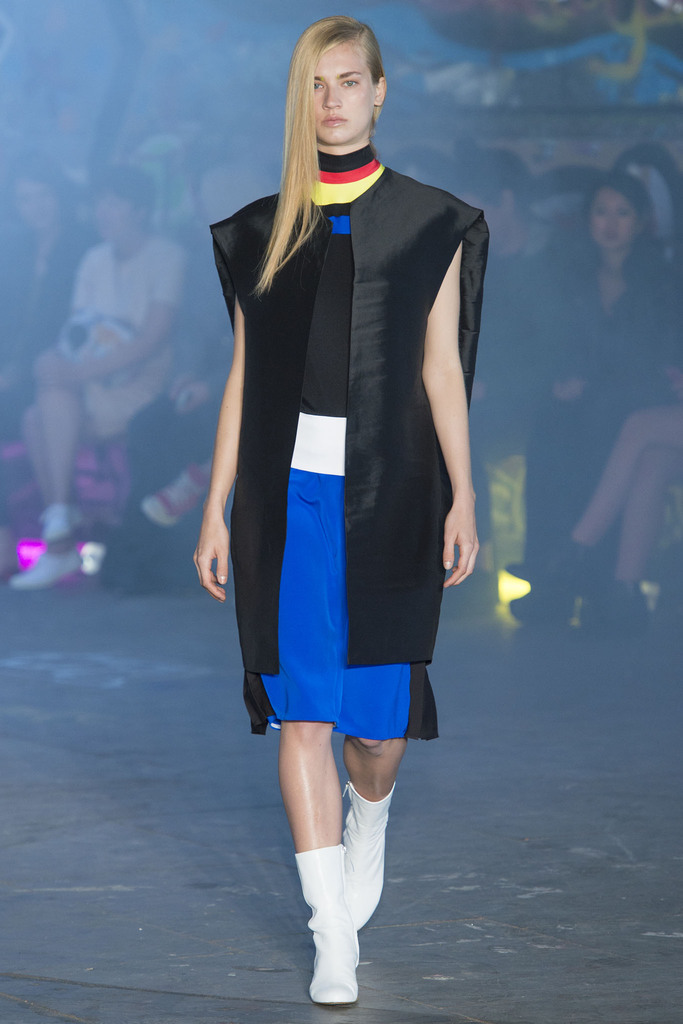 Thomas Tait 2013DƬ