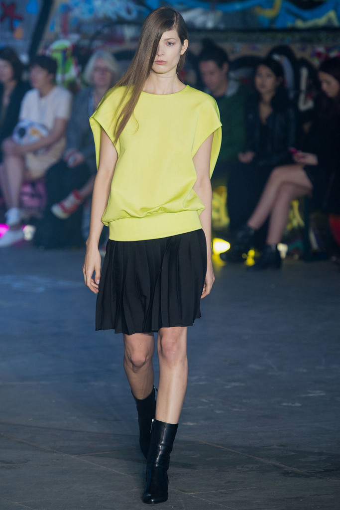 Thomas Tait 2013DƬ