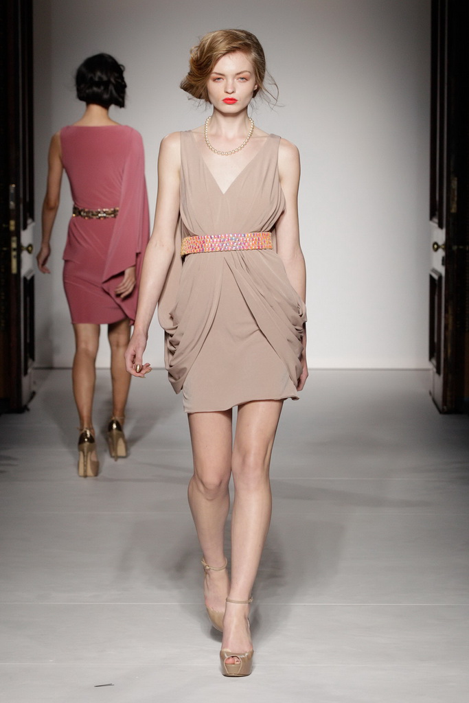 Ashley Isham 2013(chng)DƬ