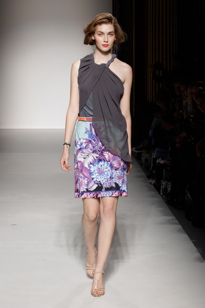 Ashley Isham 2013DƬ