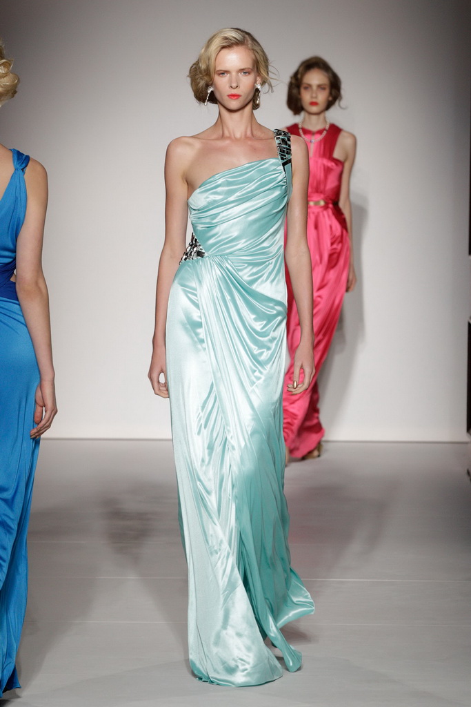 Ashley Isham 2013DƬ