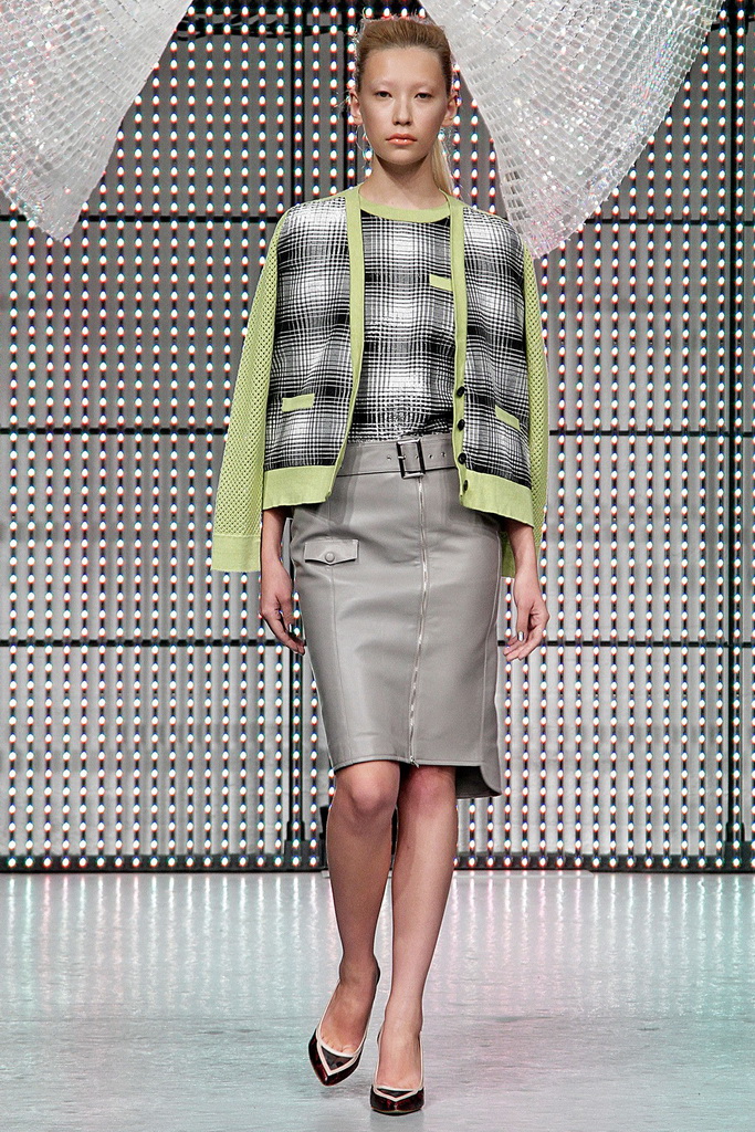 Antipodium 2013DƬ