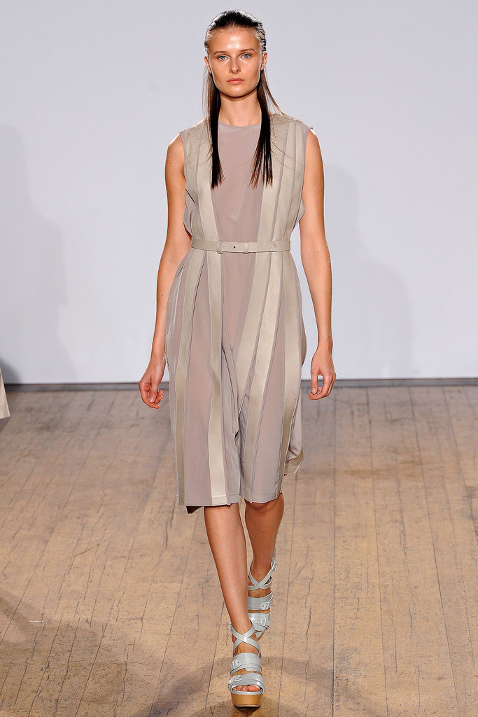Nicole Farhi 2013DƬ