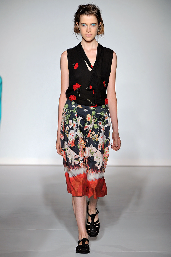 Clements Ribeiro 2013(chng)DƬ