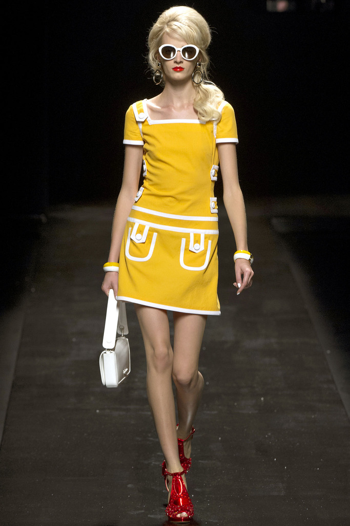 Moschino 2013DƬ