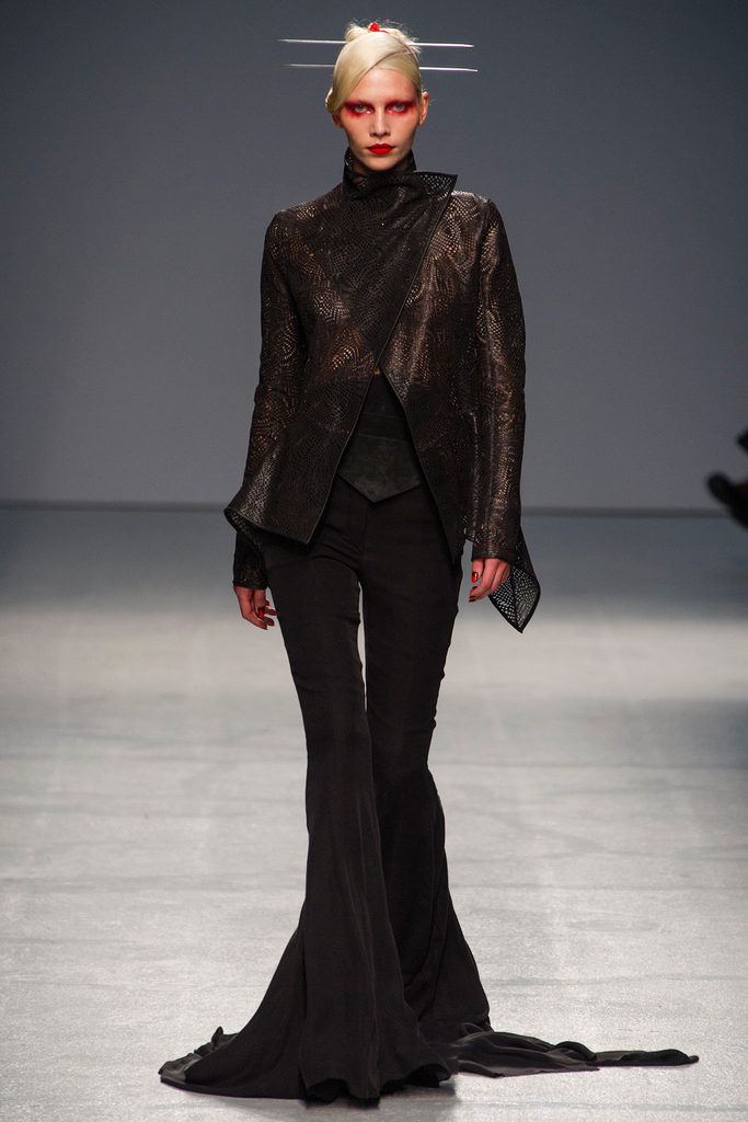 Gareth Pugh 2013(chng)DƬ