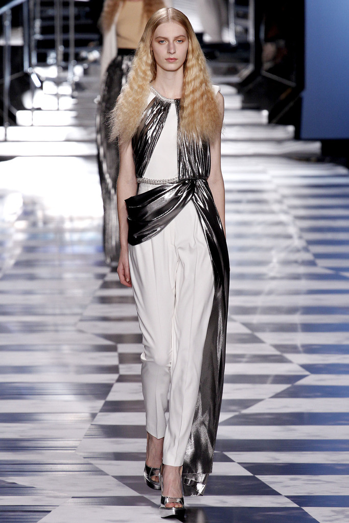 Viktor & Rolf 2013(chng)DƬ