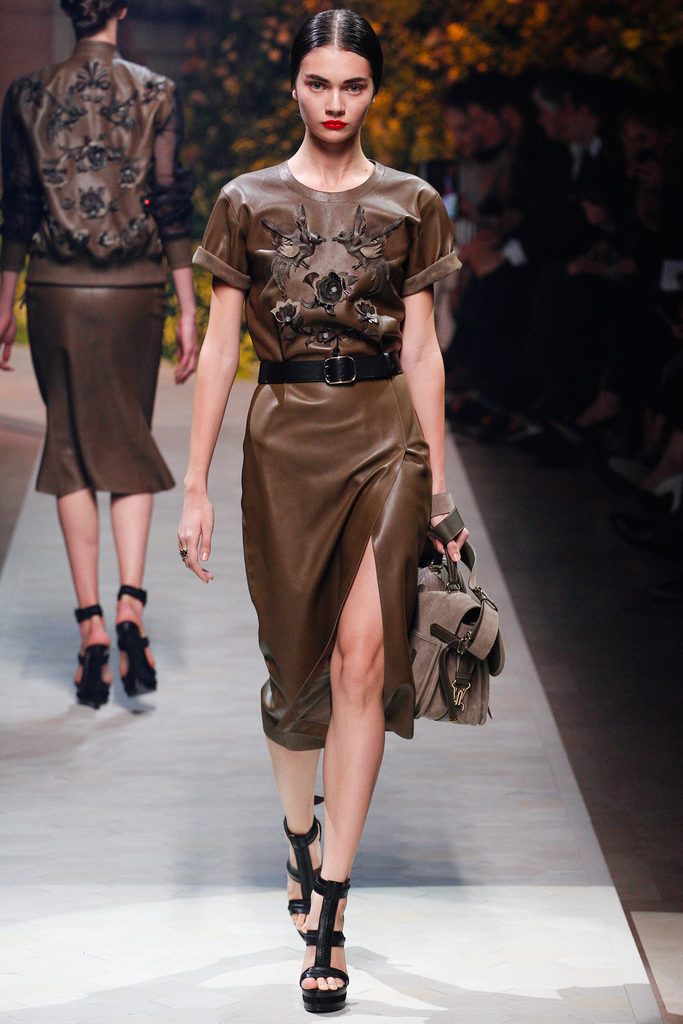 Loewe 2013DƬ