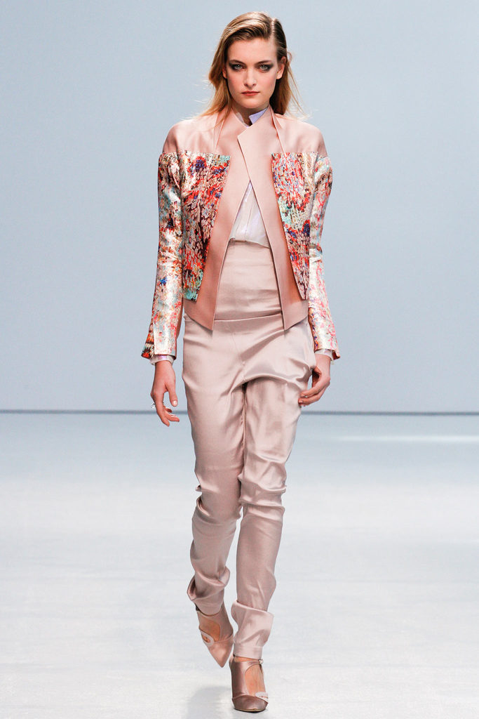 Anne Valerie Hash 2013(chng)DƬ