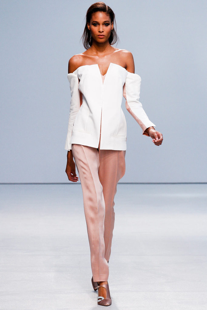 Anne Valerie Hash 2013(chng)DƬ