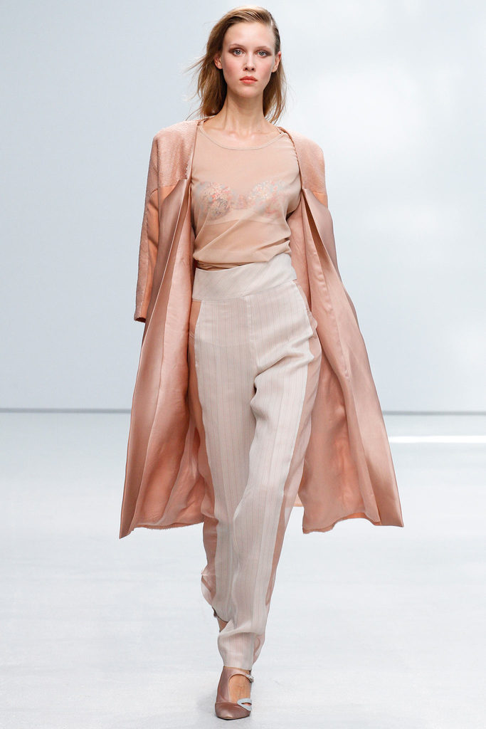 Anne Valerie Hash 2013DƬ