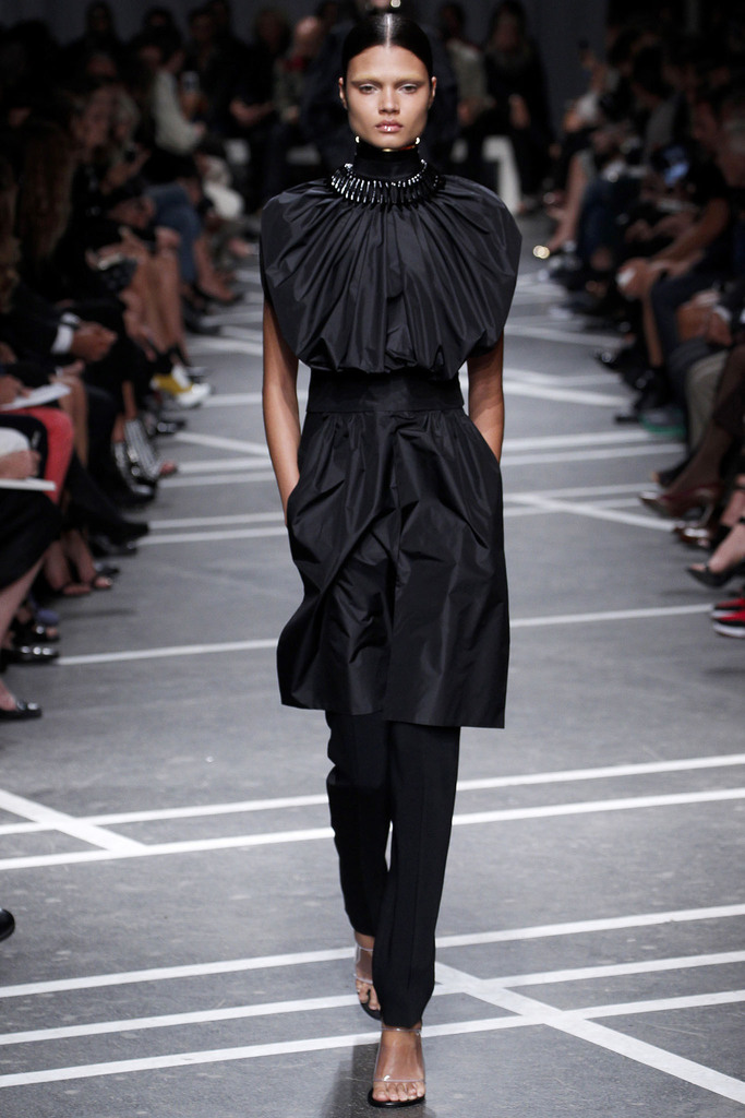 Givenchy 2013DƬ