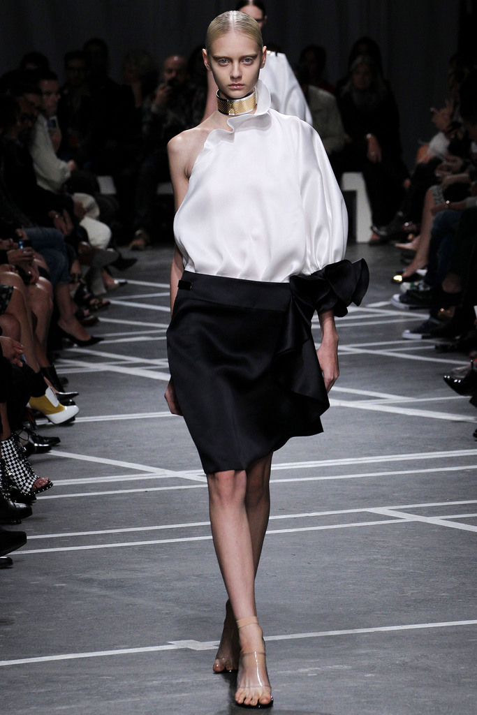Givenchy 2013DƬ