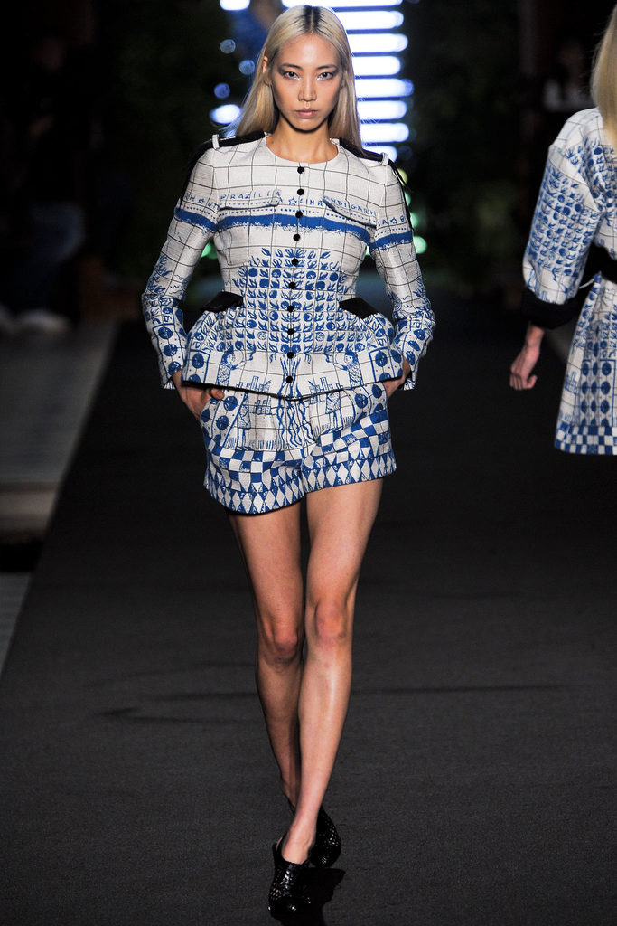 Jean-Charles de Castelbajac 2013DƬ