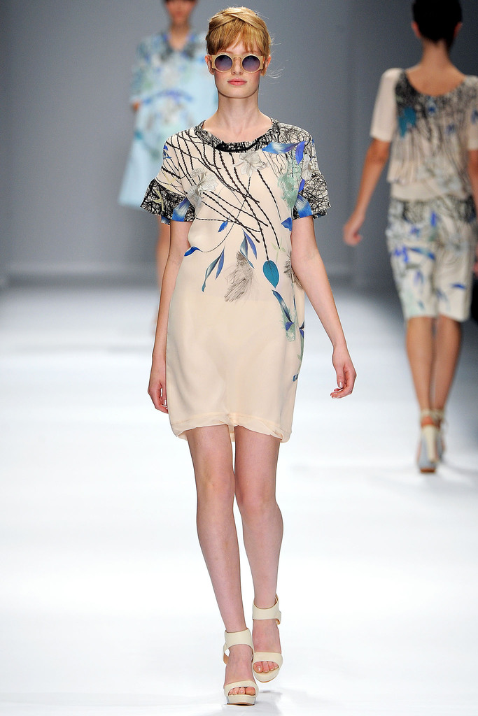 Cacharel 2013DƬ