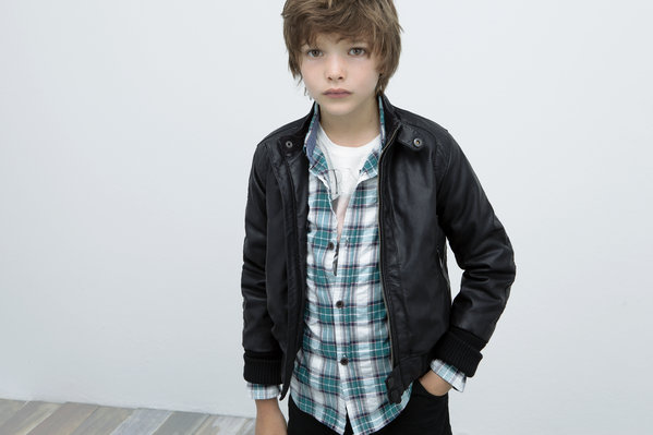 ZARA 8ͯb LookbookDƬ