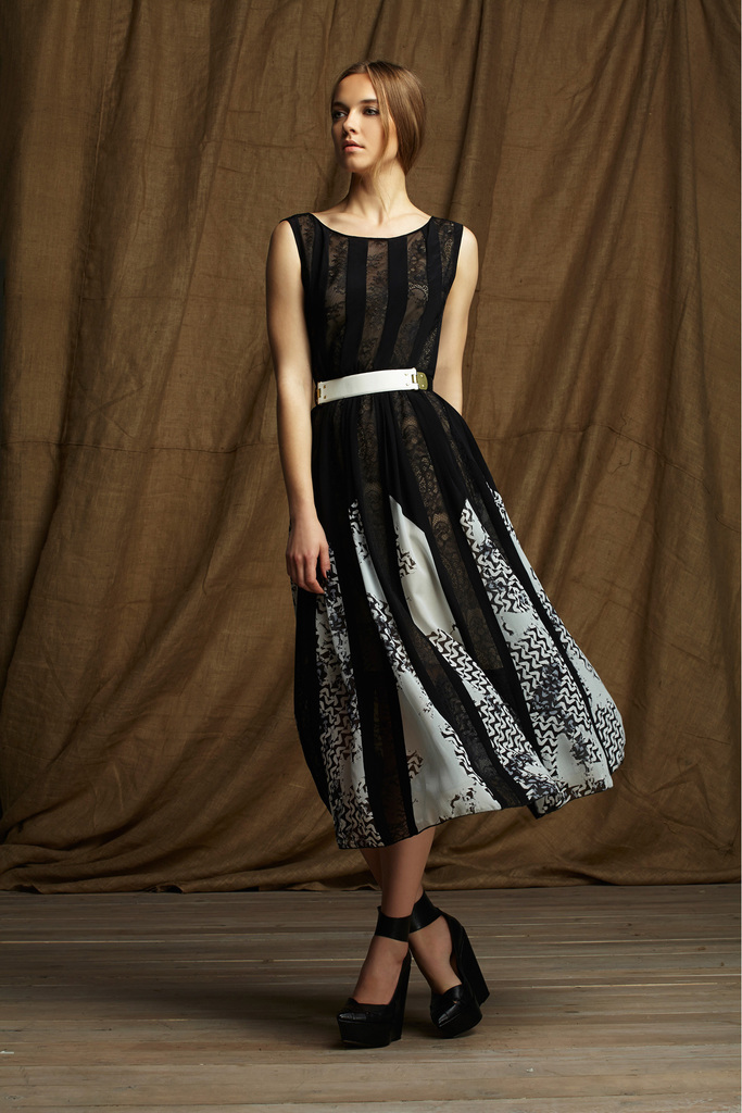 BCBG Max Azria 2013DDƬ