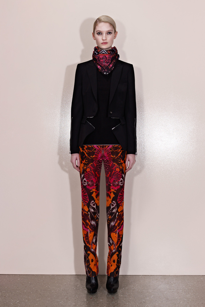 McQ 2013DDƬ