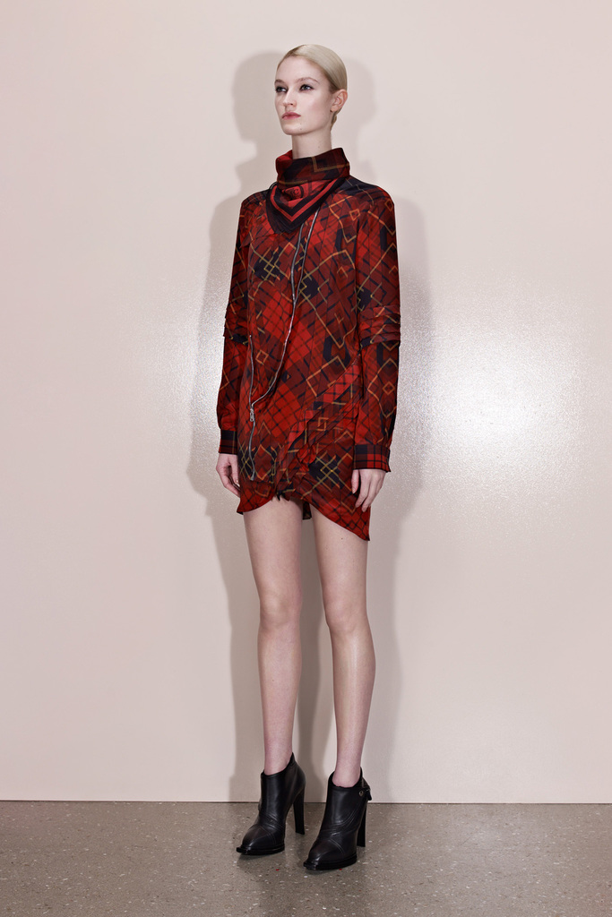 McQ 2013DDƬ