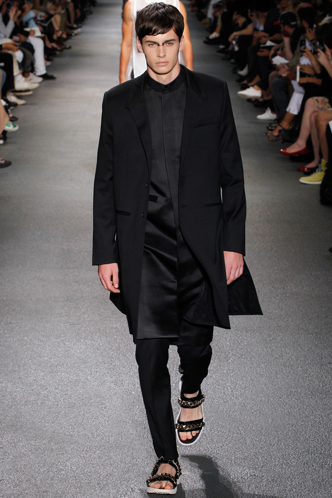 Givenchy 2012ﶬ߼DDƬ