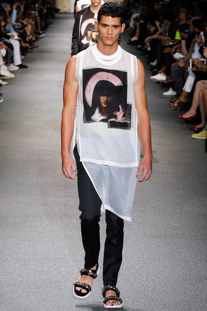 Givenchy 2012ﶬ߼(j)(chng)DDƬ
