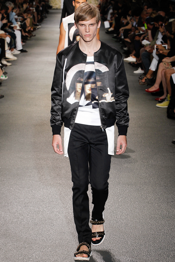 Givenchy 2012ﶬ߼DDƬ