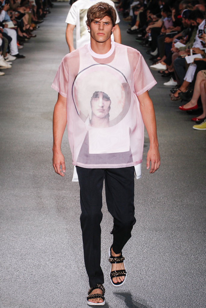 Givenchy 2012ﶬ߼(j)(chng)DDƬ