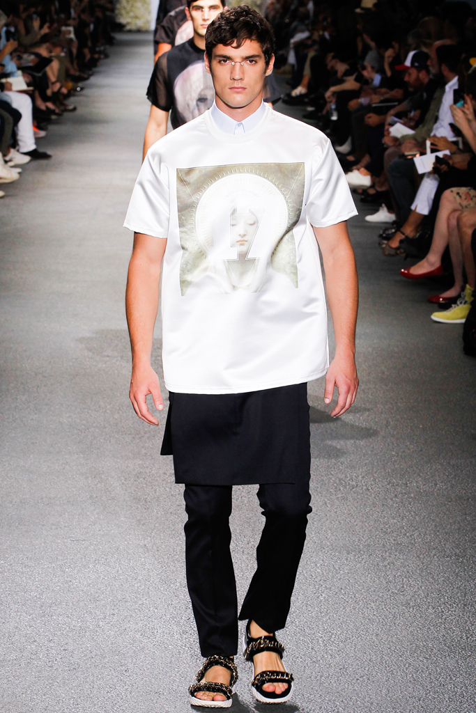 Givenchy 2012ﶬ߼DDƬ