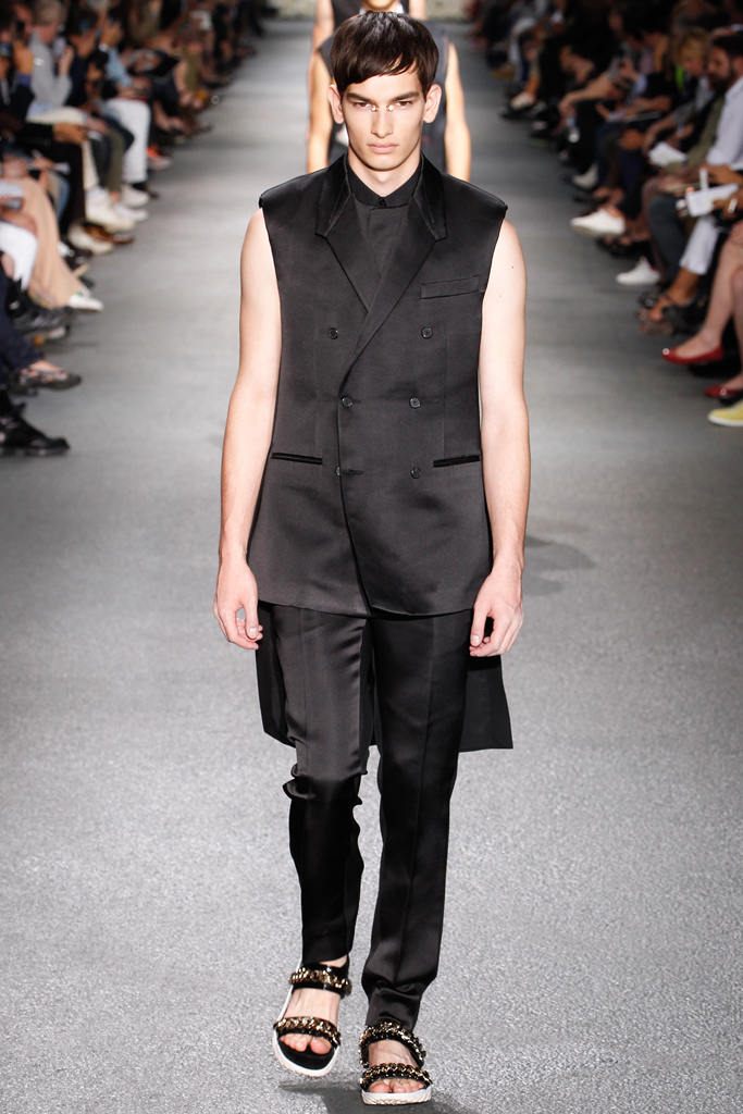Givenchy 2012ﶬ߼DDƬ