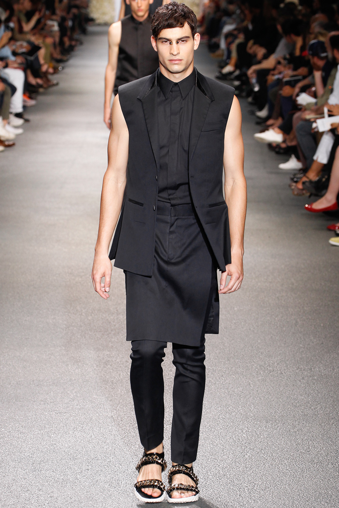 Givenchy 2012ﶬ߼(j)(chng)DDƬ
