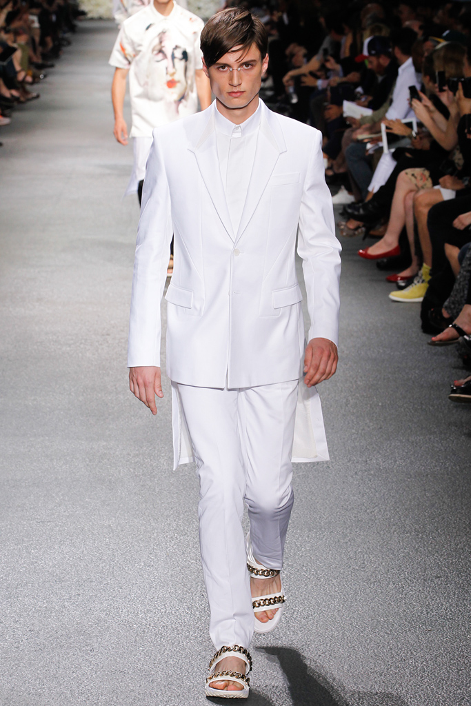 Givenchy 2012ﶬ߼DDƬ