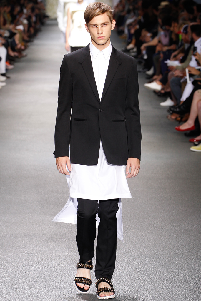 Givenchy 2012ﶬ߼DDƬ