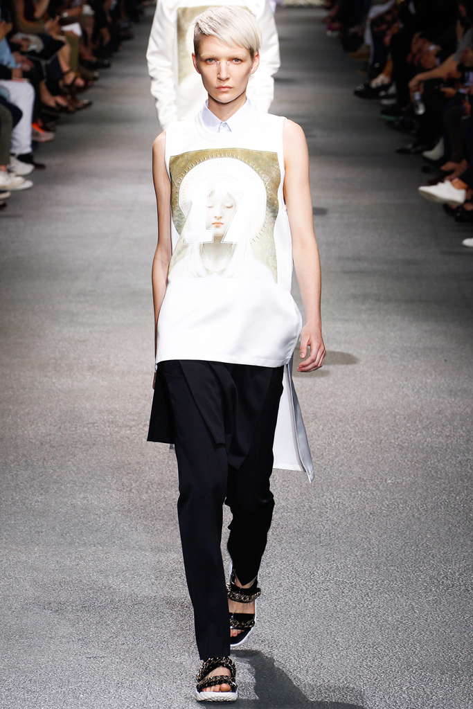 Givenchy 2012ﶬ߼DDƬ
