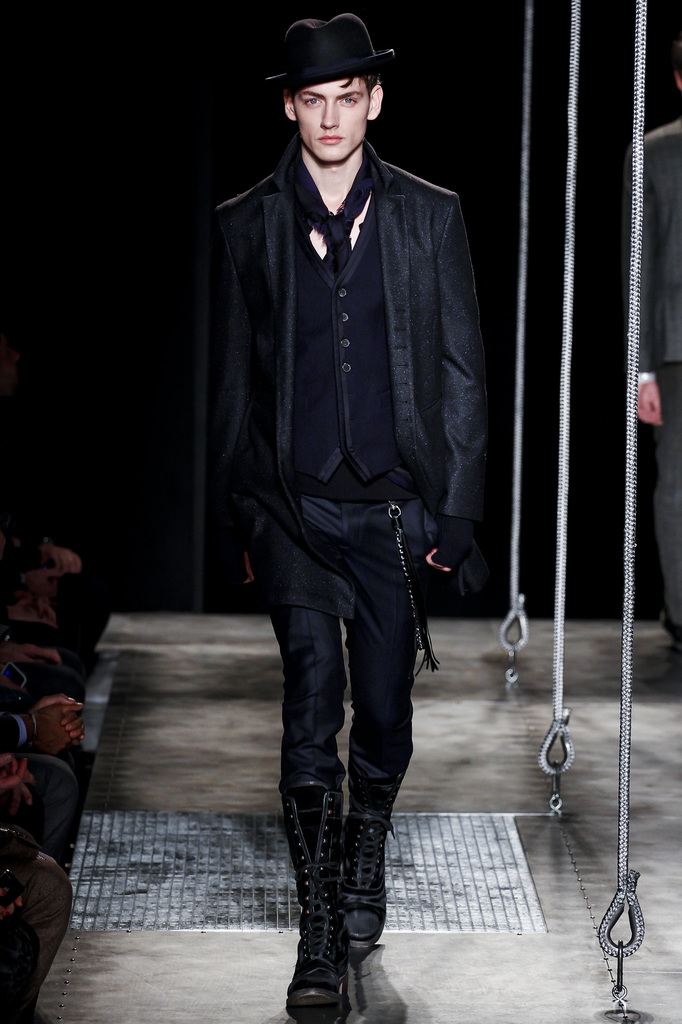 John Varvatos 2013ﶬbDDƬ