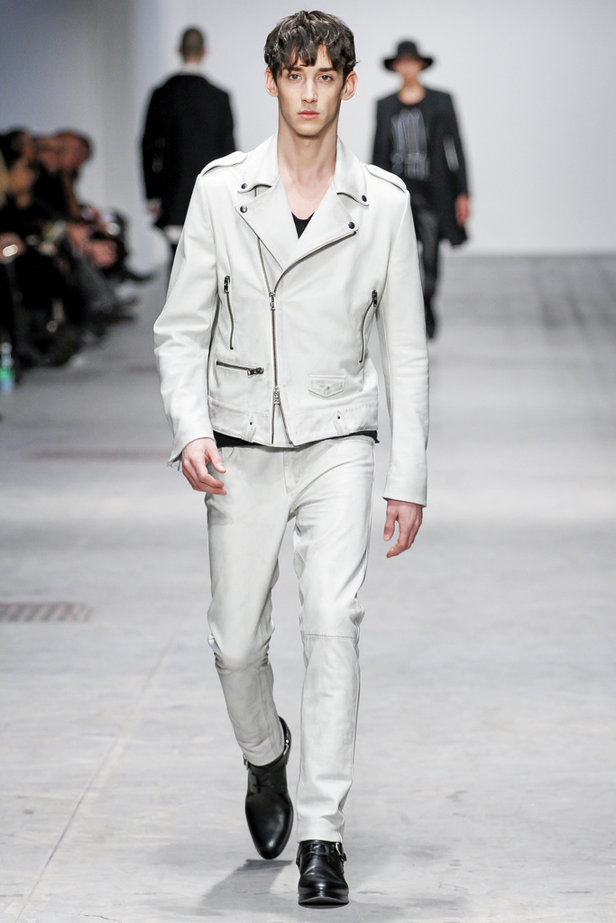 Costume National 2013ﶬbDDƬ