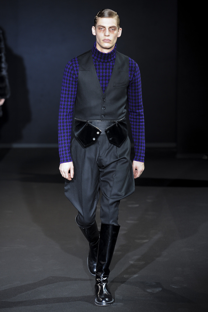 Les Hommes 2013ﶬbDDƬ