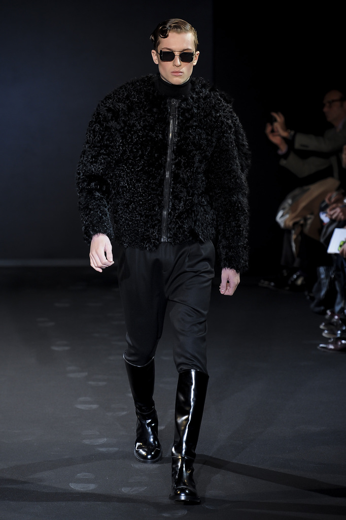 Les Hommes 2013ﶬbDDƬ