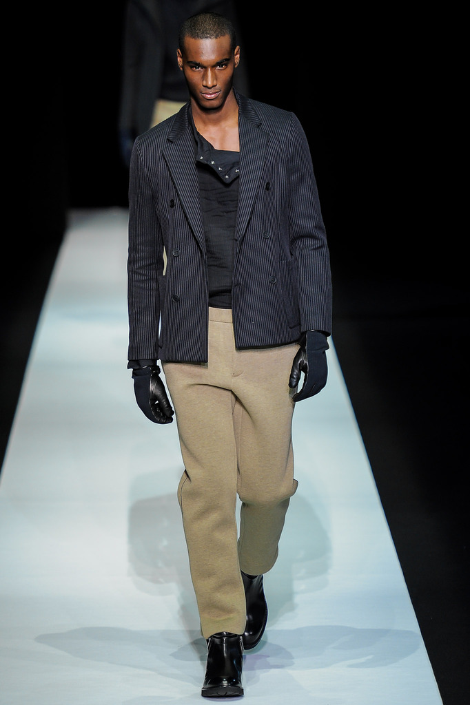 Emporio Armani 2013ﶬbDDƬ