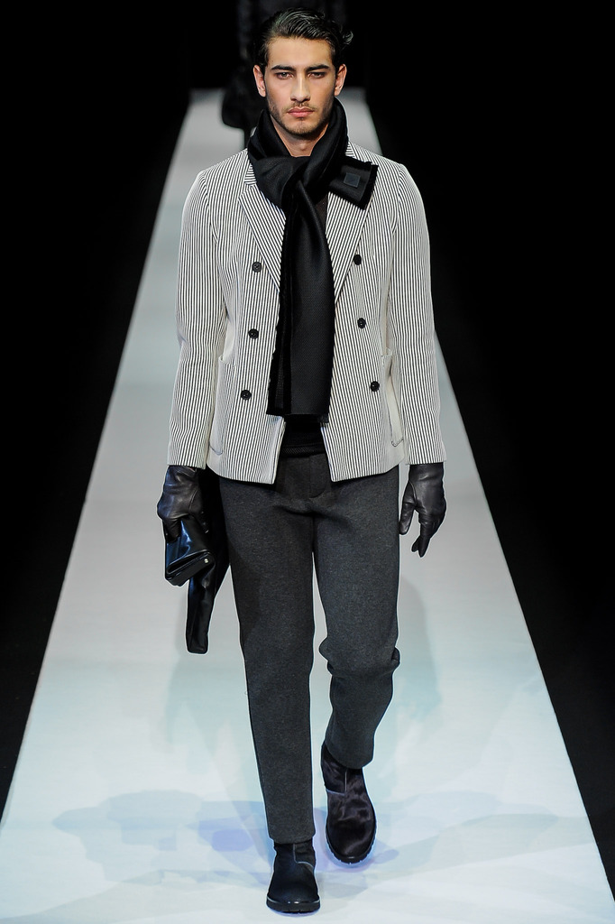 Emporio Armani 2013ﶬbDDƬ