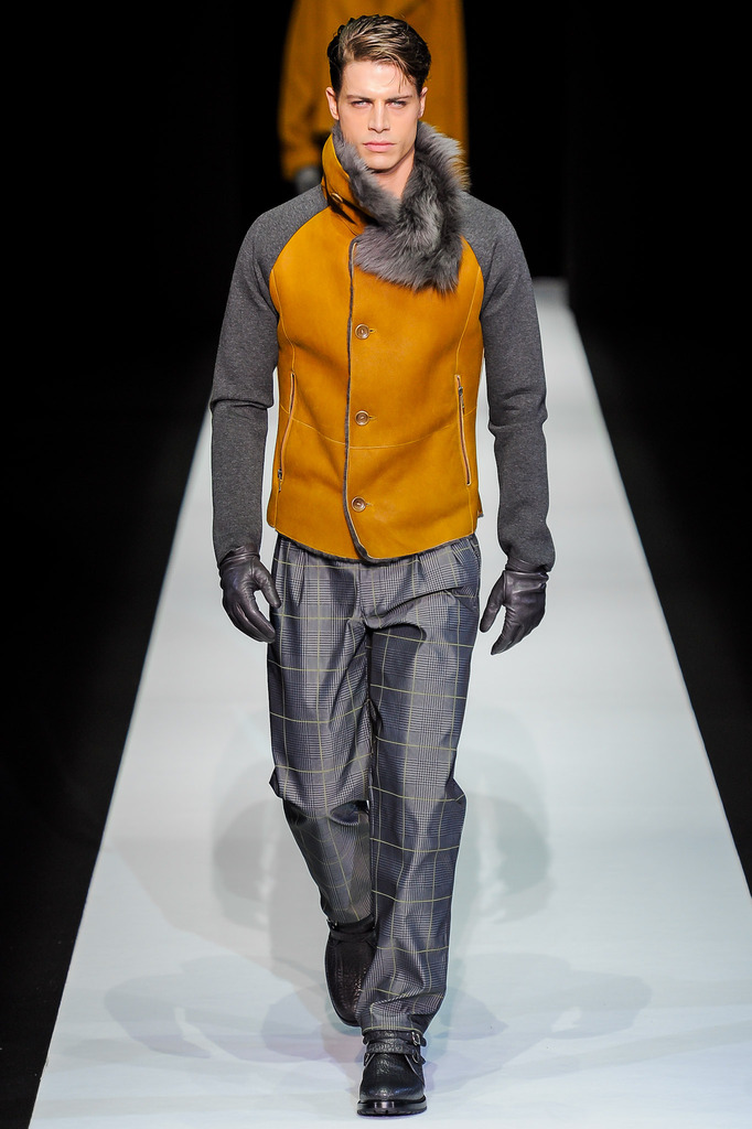 Emporio Armani 2013ﶬbDDƬ
