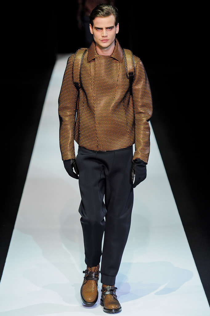 Emporio Armani 2013ﶬbDDƬ