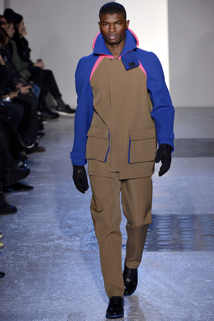 Mugler 2013ﶬbDDƬ