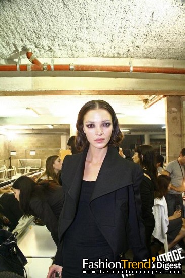 GIVENCHY 08